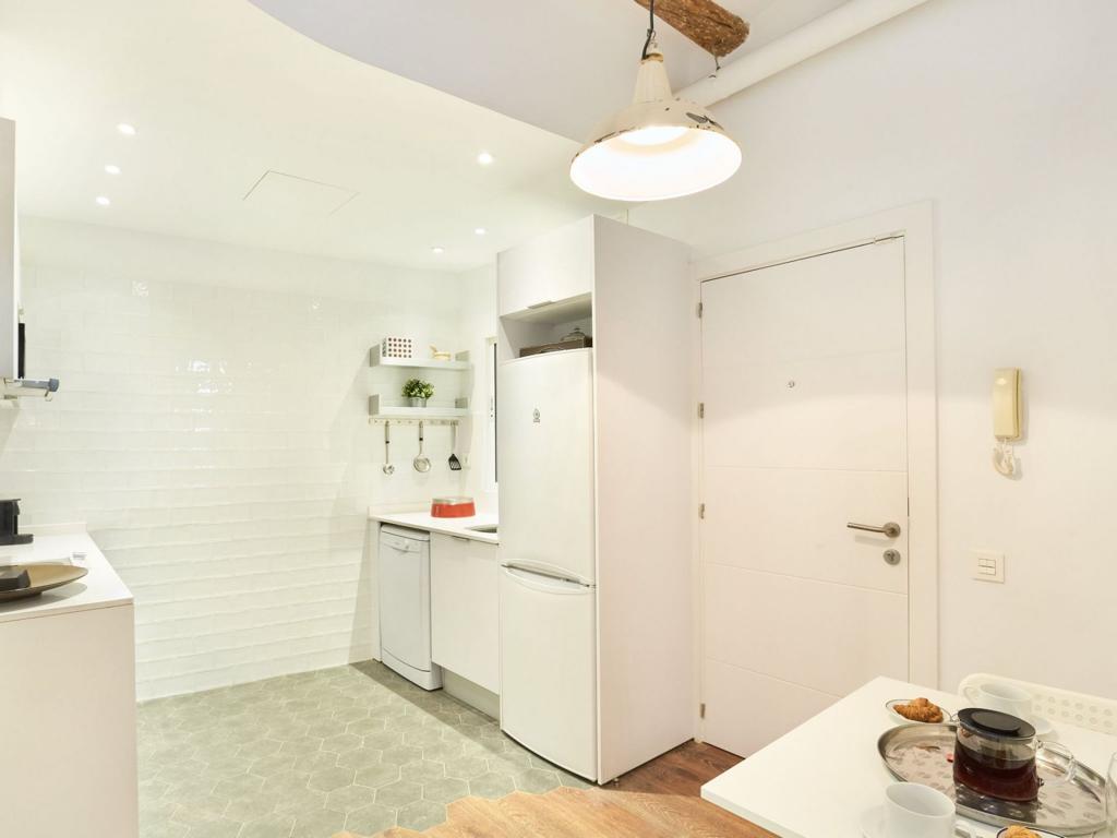 Apartment à Barcelona, Espagne 45 m2 No. 15990