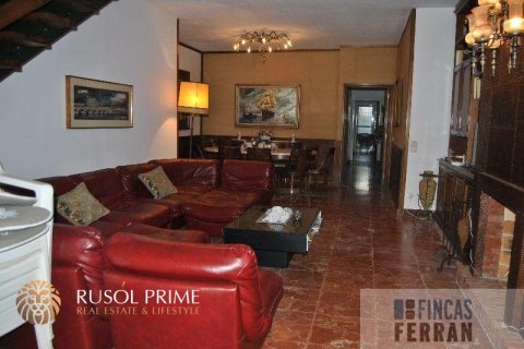 House for sale in Coma-Ruga, Tarragona, Spain 7 bedrooms, 240 sq.m. No. 11629 - photo 3