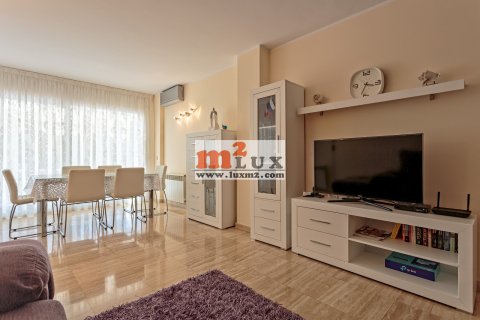 Apartment for sale in Platja D'aro, Girona, Spain 3 bedrooms, 119 sq.m. No. 16870 - photo 4