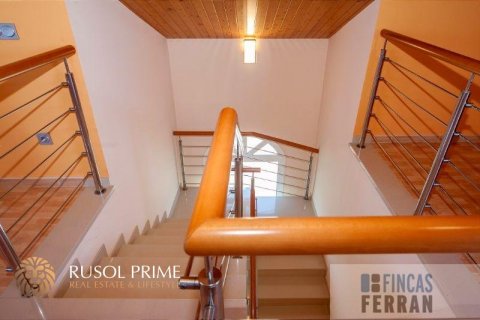 House for sale in Coma-Ruga, Tarragona, Spain 4 bedrooms, 280 sq.m. No. 11987 - photo 4