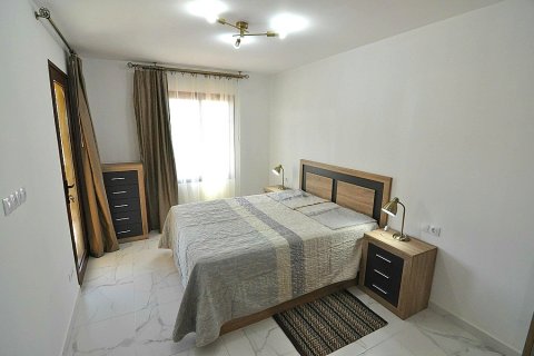 Apartment for sale in Adeje, Tenerife, Spain 2 bedrooms, 68 sq.m. No. 18338 - photo 12
