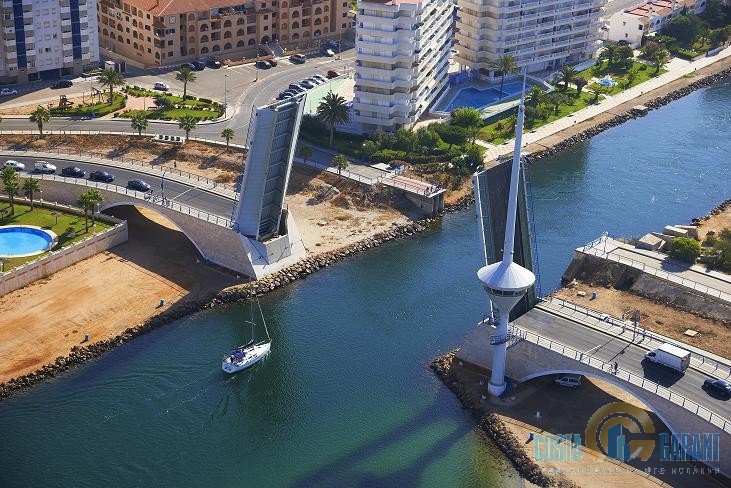 Euromarina Towers in Alicante, Spain No. 17577