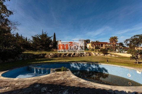 Villa for sale in Sant Feliu de Guixols, Girona, Spain 5 bedrooms, 250 sq.m. No. 16714 - photo 24