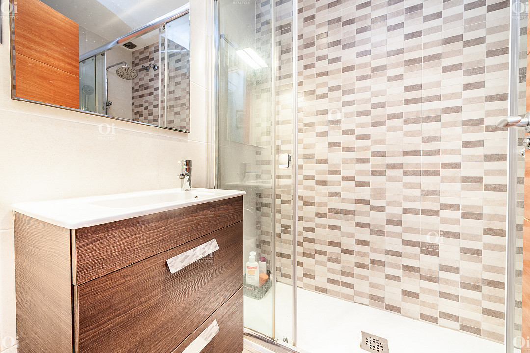 Apartment in Barcelona, Spain 4 rooms, 102 sq.m. No. 15912