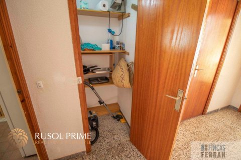House for sale in Coma-Ruga, Tarragona, Spain 4 bedrooms, 225 sq.m. No. 11967 - photo 17