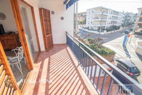 House for sale in Coma-Ruga, Tarragona, Spain 4 bedrooms, 225 sq.m. No. 11967 - photo 2