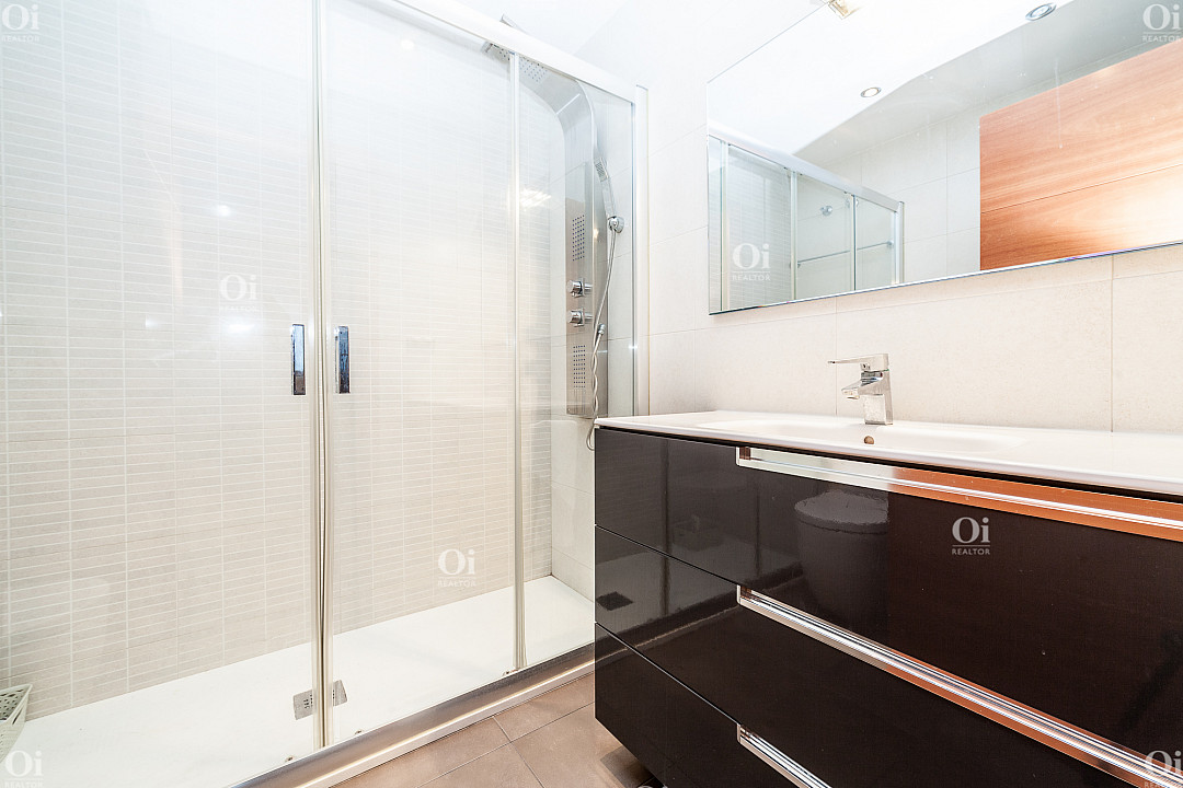 Apartment in Barcelona, Spain 4 rooms, 102 sq.m. No. 15912