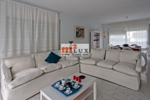 Townhouse for sale in Platja D'aro, Girona, Spain 3 bedrooms, 185 sq.m. No. 16790 - photo 8
