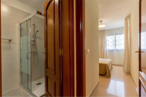 Apartment for sale in Playa Paraiso, Tenerife, Spain 2 bedrooms, 66 sq.m. No. 18363 - photo 14