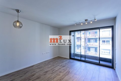 Apartment for rent in Barcelona, Spain 2 bedrooms, 99 sq.m. No. 16845 - photo 11