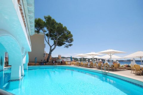 Commercial property for sale in Cala Fornells, Mallorca, Spain 590 sq.m. No. 18416 - photo 3