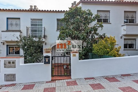 Townhouse for sale in Platja D'aro, Girona, Spain 3 bedrooms, 193 sq.m. No. 16823 - photo 2