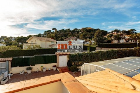 Villa for sale in Calonge, Girona, Spain 4 bedrooms, 404 sq.m. No. 16762 - photo 25