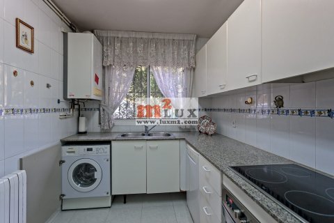 Townhouse for sale in Platja D'aro, Girona, Spain 3 bedrooms, 193 sq.m. No. 16823 - photo 13