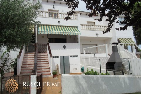 House for sale in Coma-Ruga, Tarragona, Spain 3 bedrooms, 100 sq.m. No. 11638 - photo 4