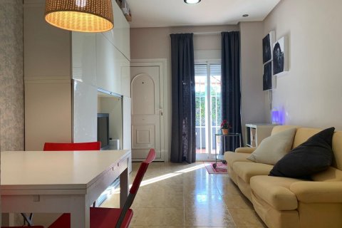 Apartment for sale in El Campello, Alicante, Spain 3 bedrooms, 73 sq.m. No. 13826 - photo 1