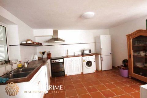 Villa for sale in Sant Lluis, Menorca, Spain 4 bedrooms, 267 sq.m. No. 10531 - photo 8
