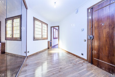 Apartment for sale in Barcelona, Spain 5 rooms, 243 sq.m. No. 15827 - photo 7