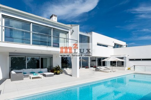Villa for sale in Blanes, Girona, Spain 4 bedrooms, 880 sq.m. No. 16811 - photo 2