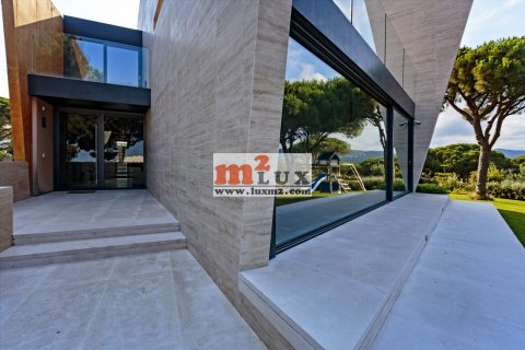 Villa for sale in Sant Feliu de Guixols, Girona, Spain 6 bedrooms, 651 sq.m. No. 16751 - photo 4