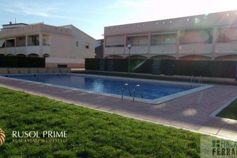 House for sale in Coma-Ruga, Tarragona, Spain 3 bedrooms, 120 sq.m. No. 11653 - photo 1