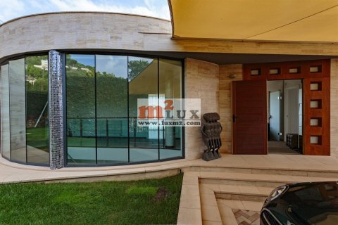 Villa for sale in Tossa de Mar, Girona, Spain 5 bedrooms, 425 sq.m. No. 16684 - photo 16