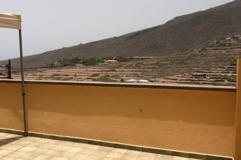 Apartment for sale in Adeje, Tenerife, Spain 3 bedrooms, 110 sq.m. No. 18367 - photo 1