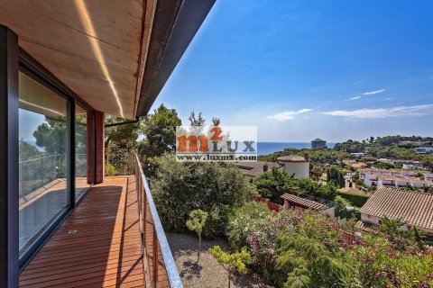 Villa for sale in Calonge, Girona, Spain 4 bedrooms, 320 sq.m. No. 16852 - photo 10