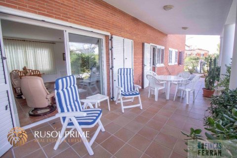 House for sale in Coma-Ruga, Tarragona, Spain 7 bedrooms, 400 sq.m. No. 11594 - photo 16