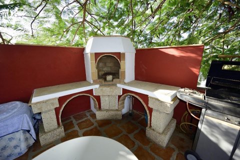 Villa for sale in Playa Paraiso, Tenerife, Spain 4 bedrooms, 360 sq.m. No. 18360 - photo 17