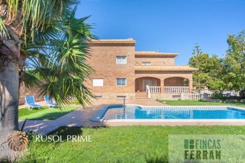 House for sale in Coma-Ruga, Tarragona, Spain 4 bedrooms, 280 sq.m. No. 11987 - photo 1