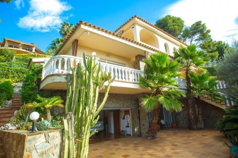 Villa for sale in Blanes, Girona, Spain 4 bedrooms, 455 sq.m. No. 16179 - photo 5