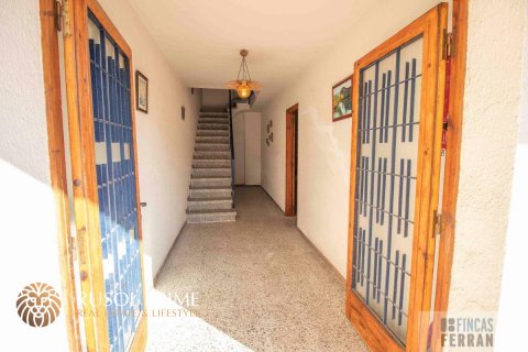 House for sale in Coma-Ruga, Tarragona, Spain 4 bedrooms, 225 sq.m. No. 11967 - photo 19