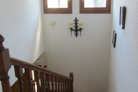 House for sale in Coma-Ruga, Tarragona, Spain 5 bedrooms, 190 sq.m. No. 11658 - photo 19