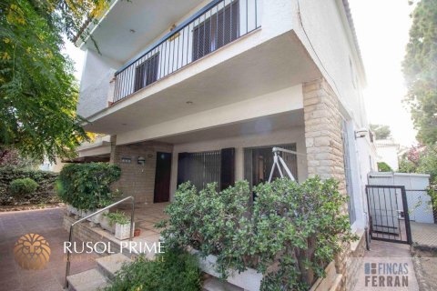 House for sale in Coma-Ruga, Tarragona, Spain 4 bedrooms, 170 sq.m. No. 11993 - photo 1