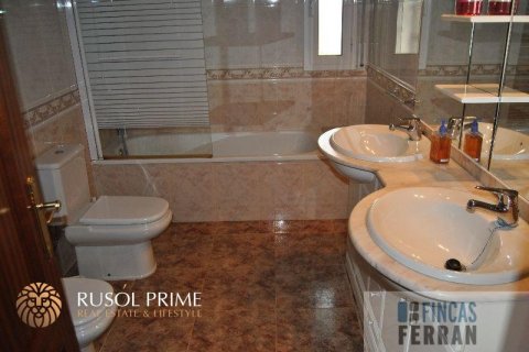 House for sale in Coma-Ruga, Tarragona, Spain 6 bedrooms, 420 sq.m. No. 11625 - photo 19