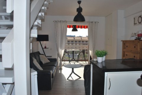 Penthouse for sale in Arona, Tenerife, Spain 1 bedroom, 50 sq.m. No. 18365 - photo 13