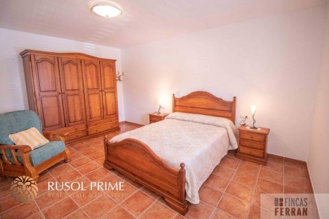 House for sale in Coma-Ruga, Tarragona, Spain 7 bedrooms, 400 sq.m. No. 11594 - photo 12
