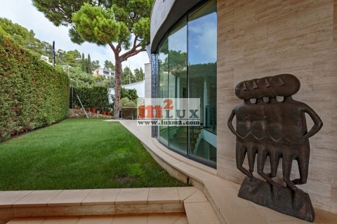 Villa for sale in Tossa de Mar, Girona, Spain 5 bedrooms, 425 sq.m. No. 16684 - photo 24