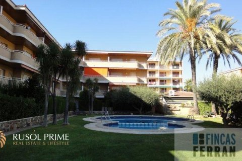 Apartment for sale in Coma-Ruga, Tarragona, Spain 3 bedrooms, 75 sq.m. No. 11596 - photo 1