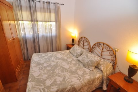 Villa for sale in Costa del Silencio, Tenerife, Spain 4 bedrooms, 300 sq.m. No. 18394 - photo 23