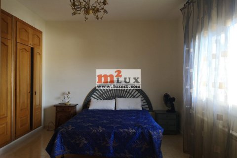 Villa for sale in Sant Antoni de Calonge, Girona, Spain 3 bedrooms, 225 sq.m. No. 16730 - photo 24