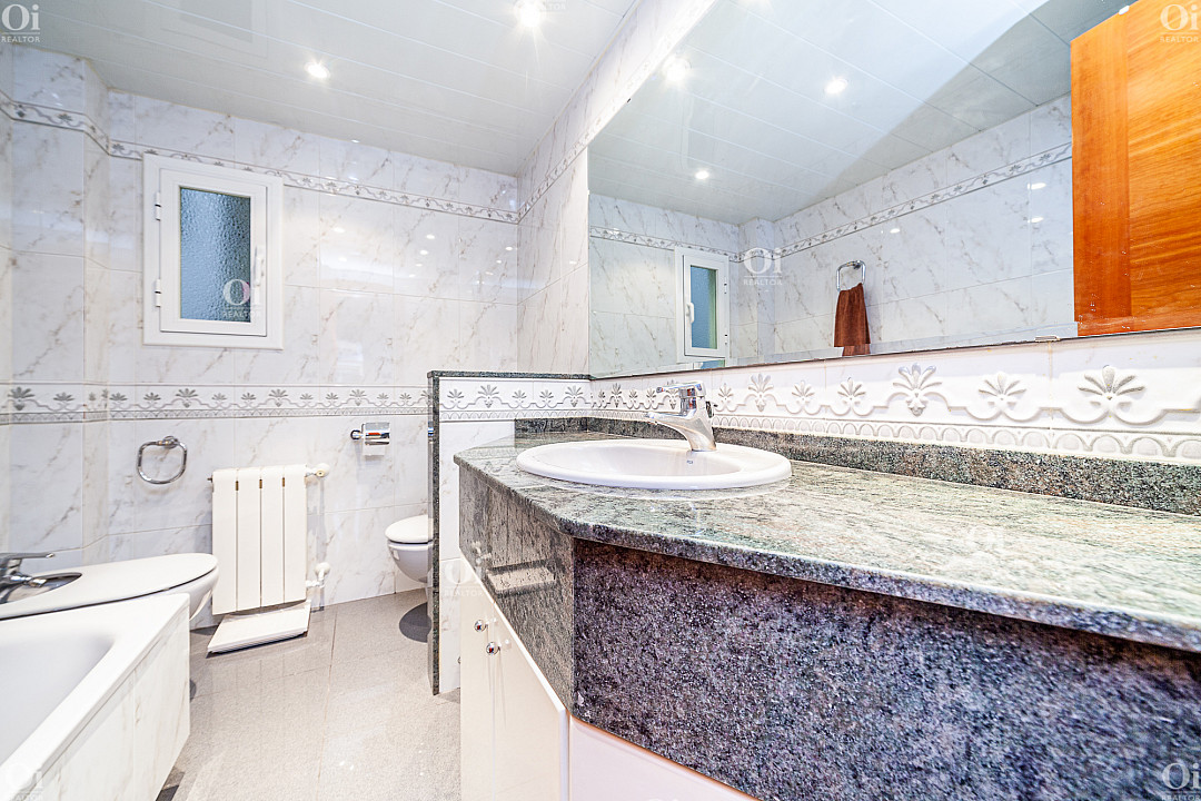 Wohnung in Barcelona, Spanien 3 Zimmer, 80 m2 Nr. 15872