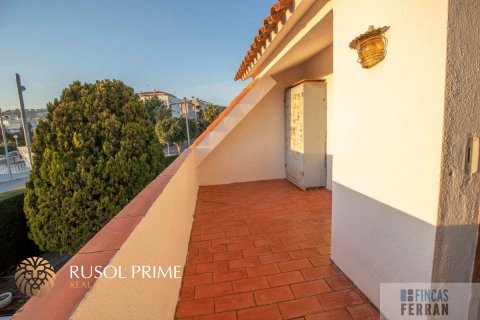House for sale in Coma-Ruga, Tarragona, Spain 4 bedrooms, 100 sq.m. No. 12008 - photo 17