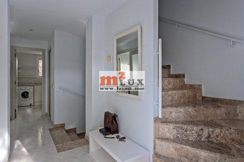 Townhouse for sale in Platja D'aro, Girona, Spain 3 bedrooms, 185 sq.m. No. 16790 - photo 19