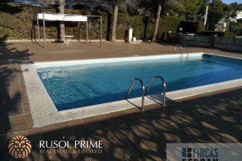 House for sale in Coma-Ruga, Tarragona, Spain 5 bedrooms, 160 sq.m. No. 11995 - photo 5