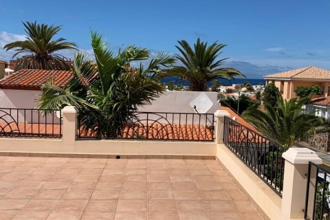 Villa for sale in Palm-Mar, Tenerife, Spain 3 bedrooms, 120 sq.m. No. 18407 - photo 5