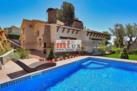 Villa for sale in Blanes, Girona, Spain 4 bedrooms, 334 sq.m. No. 16690 - photo 4