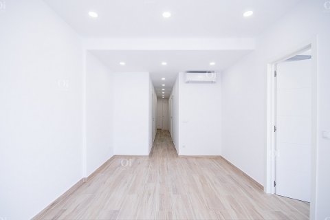 Apartment for sale in Barcelona, Spain 82 sq.m. No. 15907 - photo 1