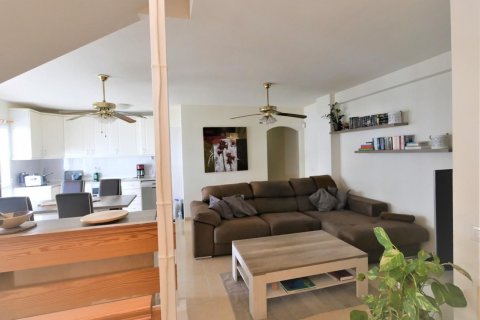 Apartment for sale in Alcala, Tenerife, Spain 3 bedrooms, 157 sq.m. No. 18400 - photo 5